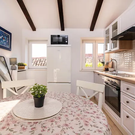 Sugar Suite,self Check In,split Center!! شقة
