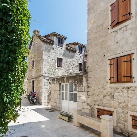 Sugar Suite,self Check In,split Center!! *