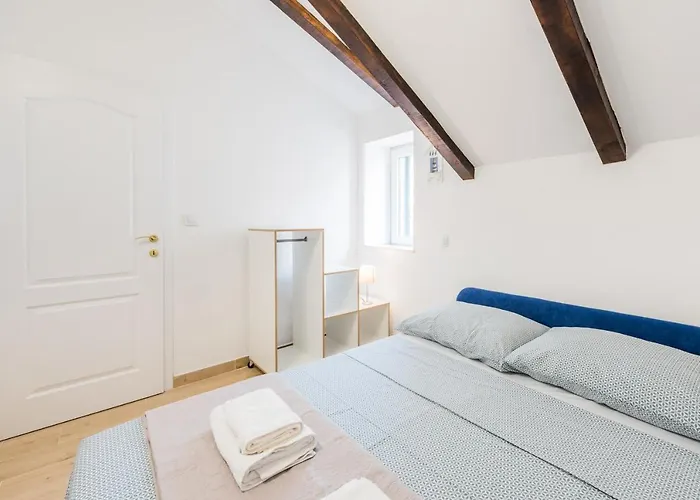 Sugar Suite,self Check In,split Center!! Апартаменты