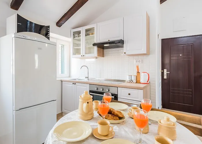 Sugar Suite,self Check In,split Center!! Апартаменты *