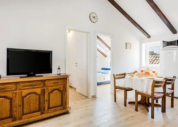 Sugar Suite,self Check In,split Center!! Апартаменты *